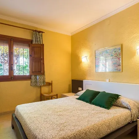 Llobell - Plusholidays Moraira
